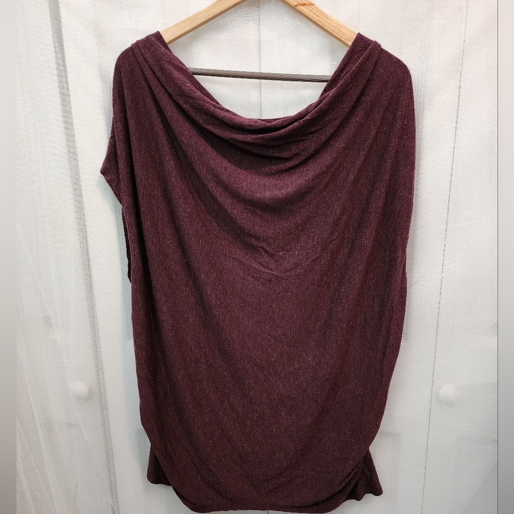Lane Byant Metallic Sleeveless Top